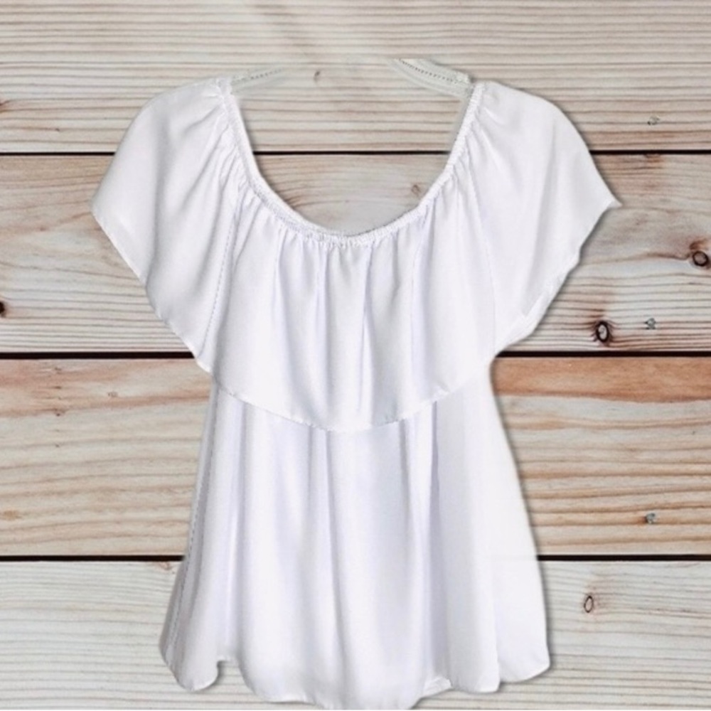 Identity White Ruffled Top Sz 36